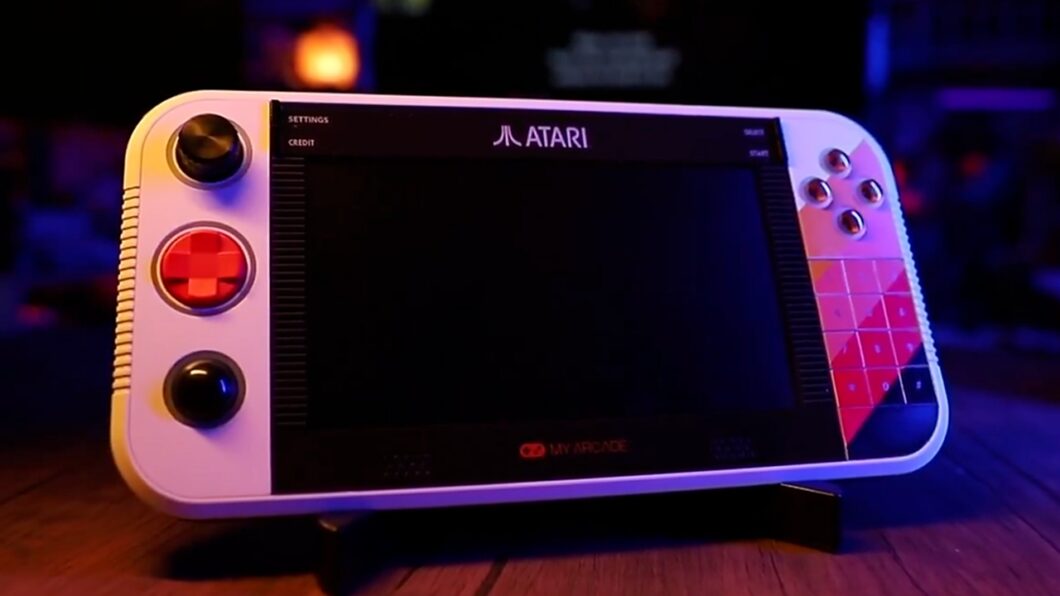 Gamestation Go é um portátil que promete rodar mais de 200 jogos de Atari