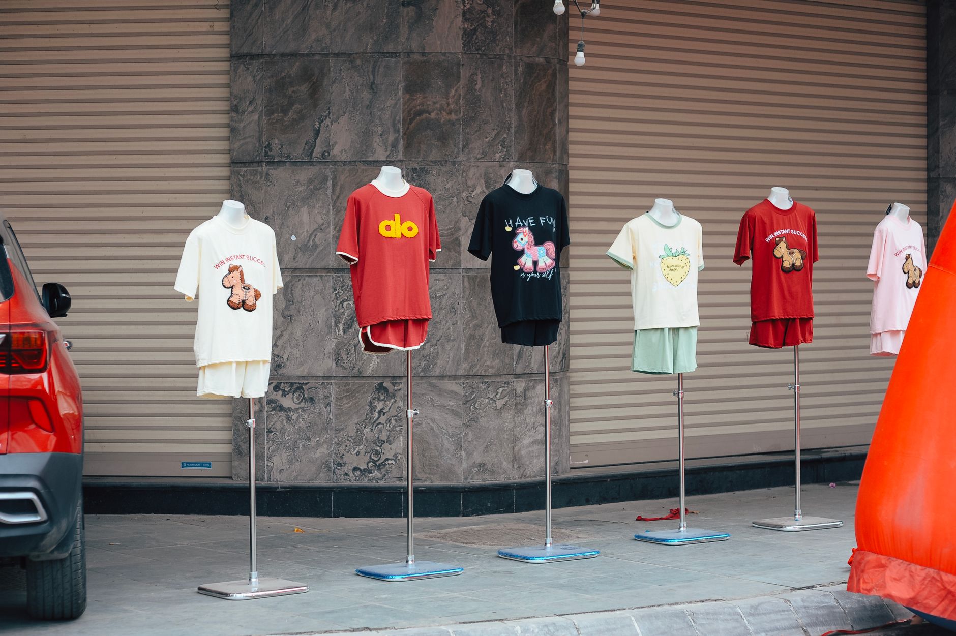 Camisetas estampadas com artes criadas no Kittl vale a pena