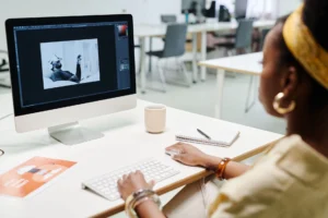Affinity vs Illustrator: Qual Software Vetorial Vale Mais em 2026?